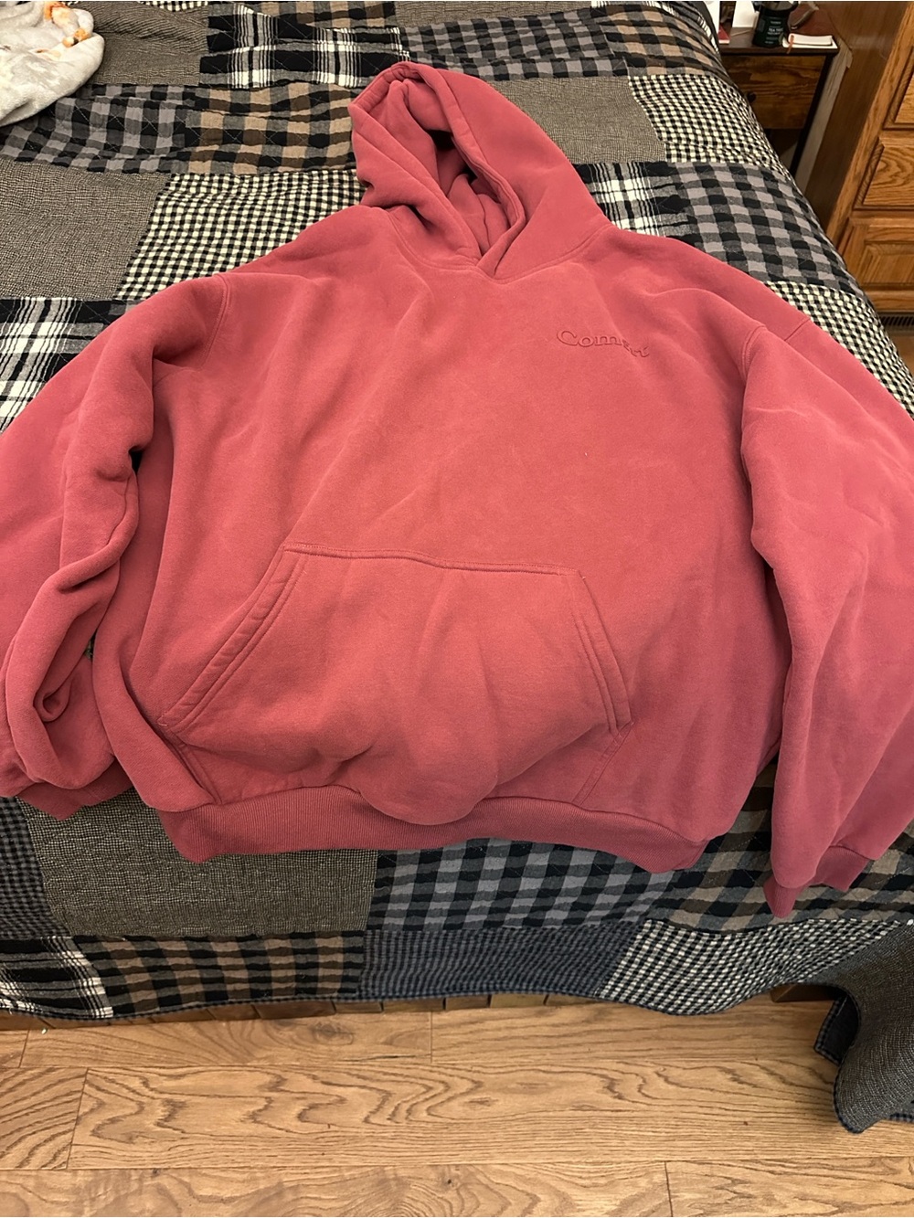 Comfort-Fit Hoodie in Dusty Rose
